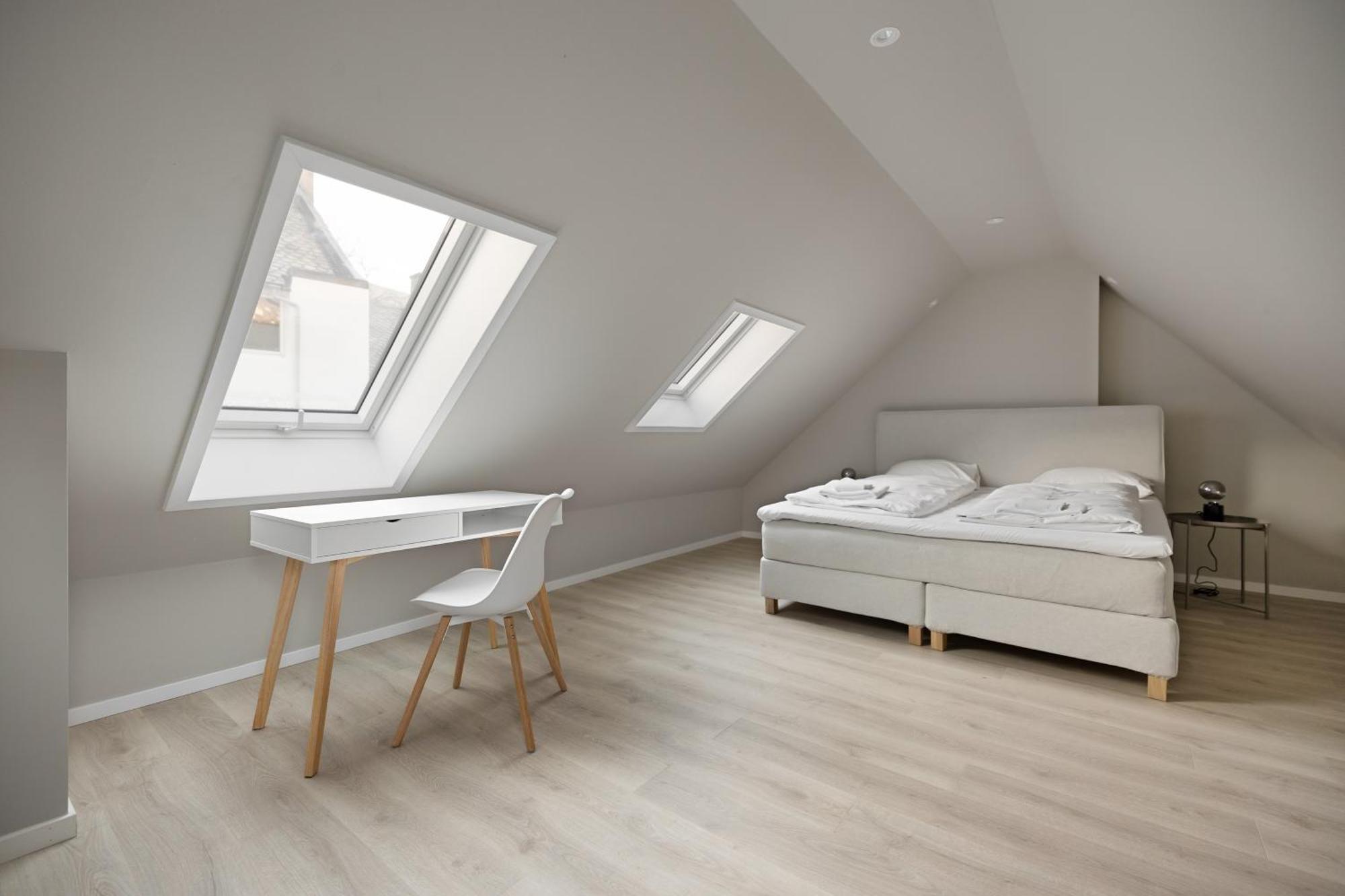 Homerentals L 120Sqm Mid-Central - King Beds - 500Mbps Wi-Fi เบอร์เกน ภายนอก รูปภาพ